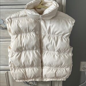 Wild Fable Off-White Puffer Vest